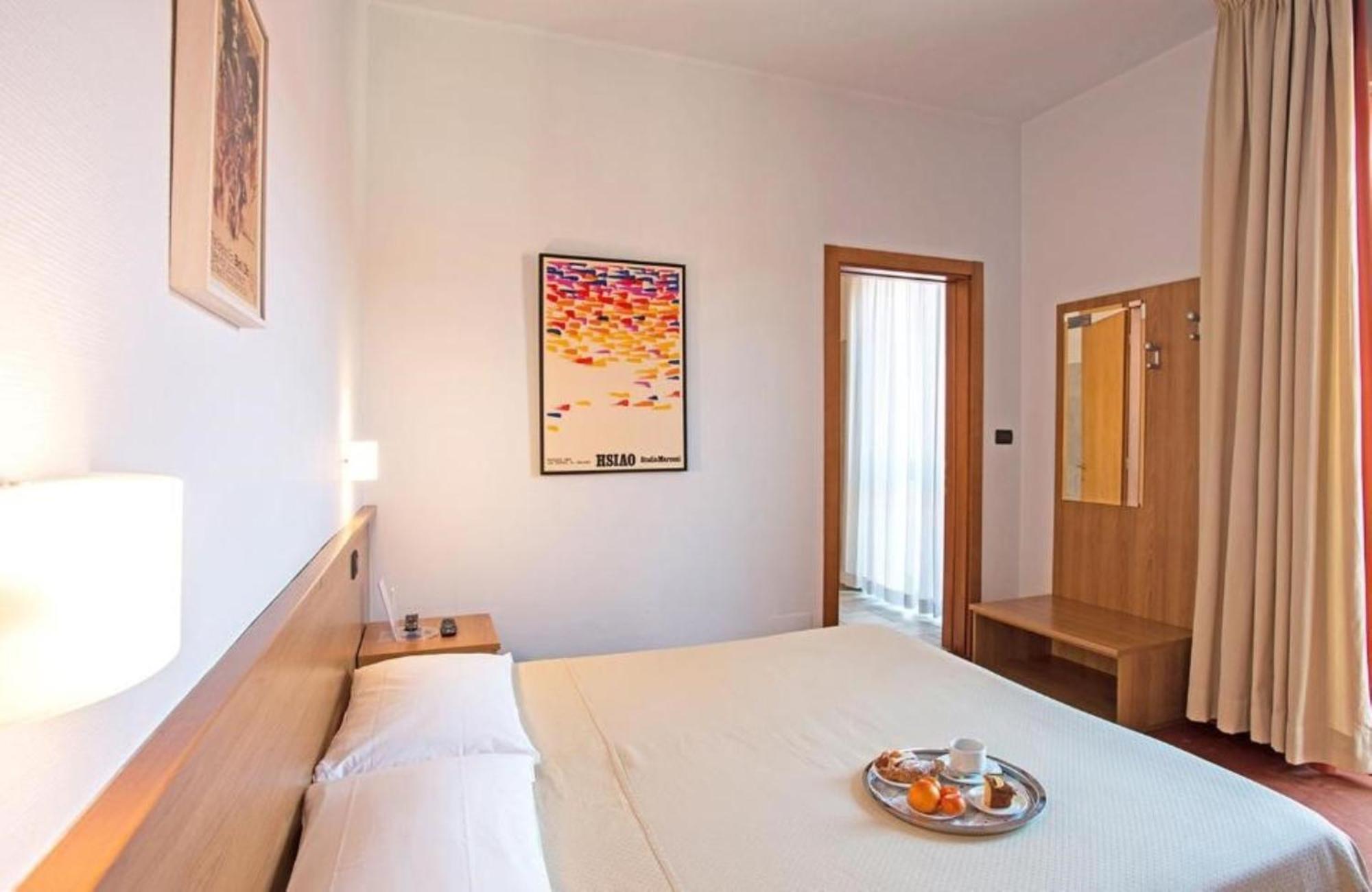 Hotel Lux Alessandria Esterno foto