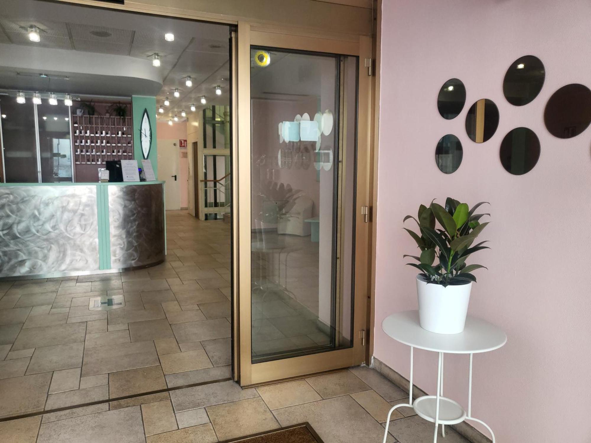 Hotel Lux Alessandria Esterno foto
