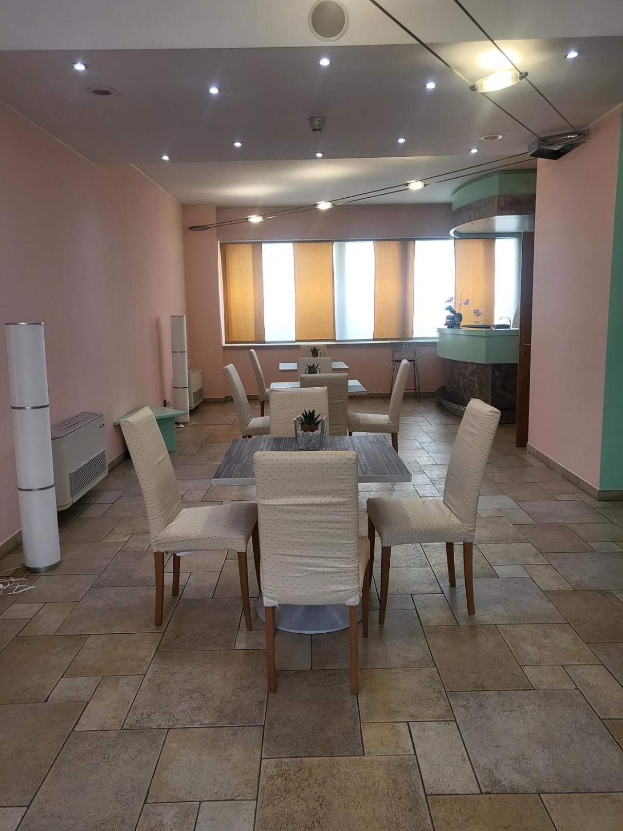 Hotel Lux Alessandria Esterno foto