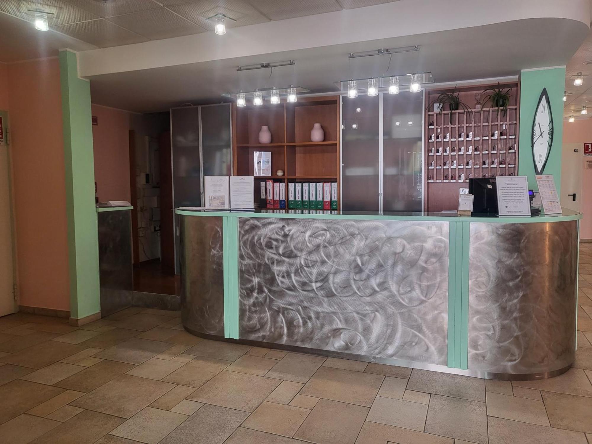 Hotel Lux Alessandria Esterno foto