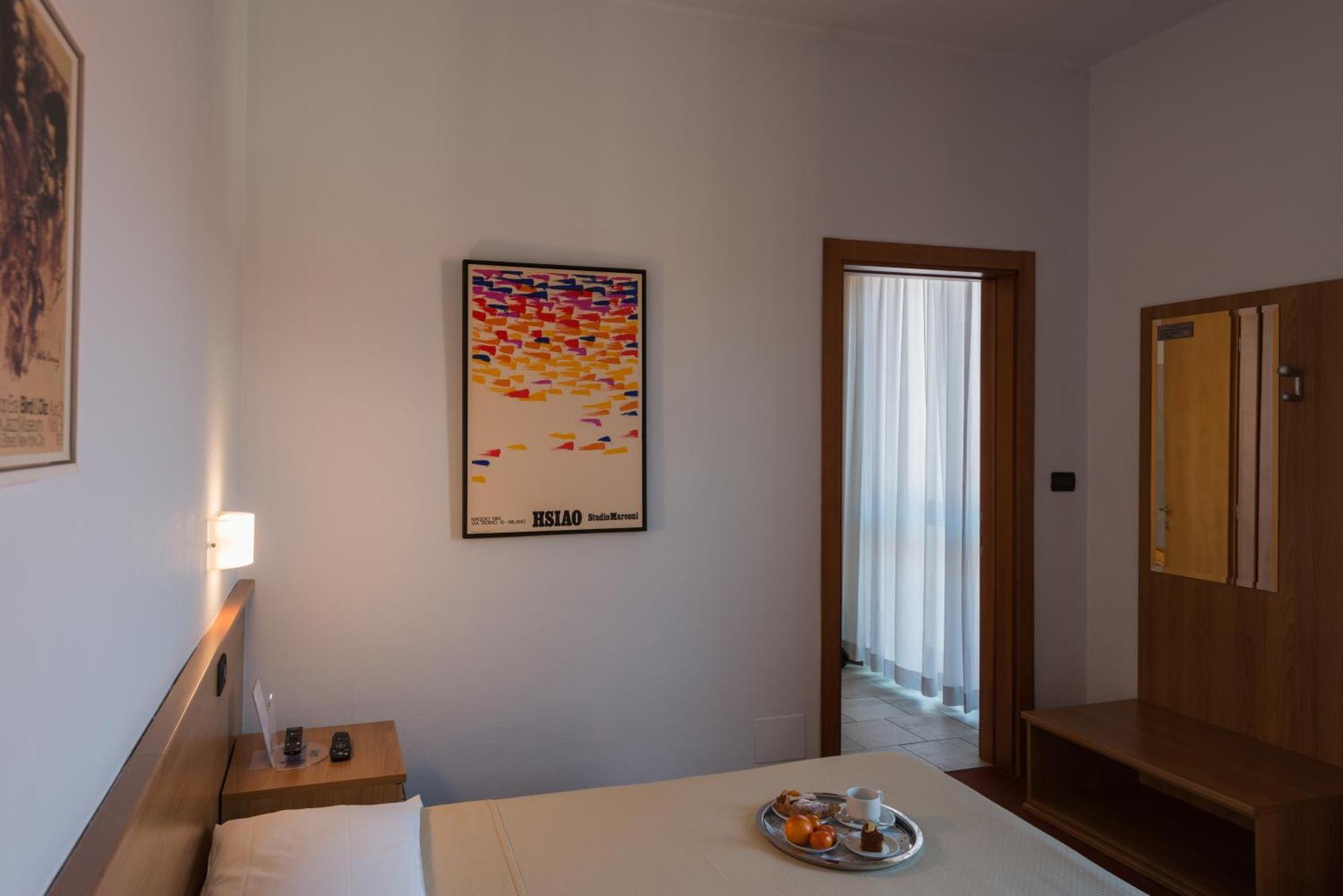 Hotel Lux Alessandria Camera foto