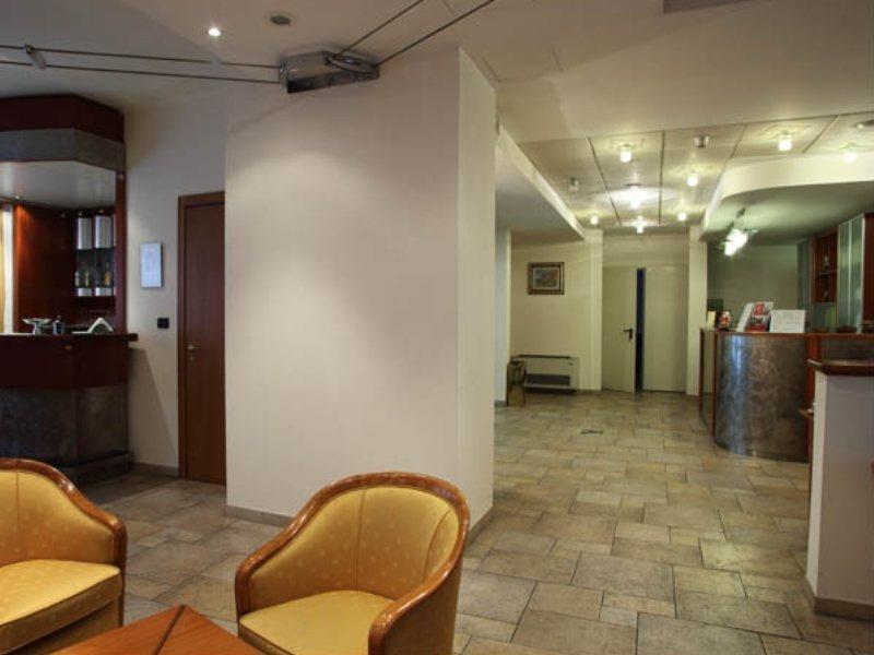 Hotel Lux Alessandria Esterno foto