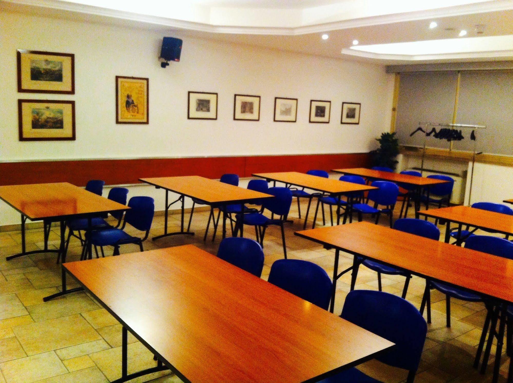 Hotel Lux Alessandria Esterno foto